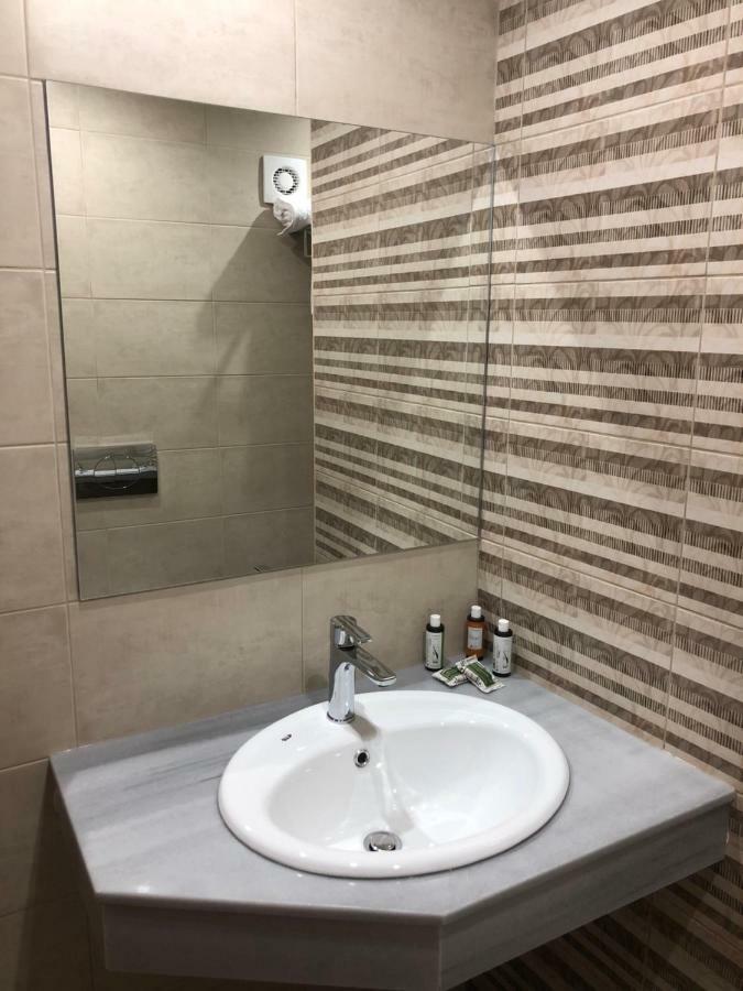 קפלוס Anthoulis Studios מראה חיצוני תמונה